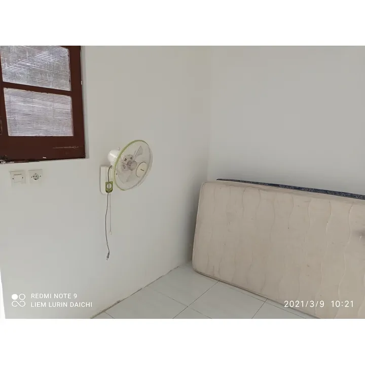 Foto Kamar I (Budget Room)  Kost Surabaya